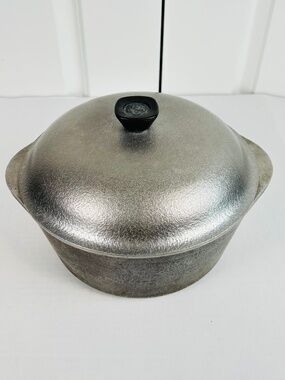 Vintage Club Aluminum Hammercraft Cookware 4 Qt Oval Roaster Dutch Oven Stockpot